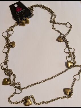 paparazzi Antique Gold Heart Charm Layered Necklace with Earrings